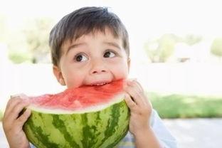 吃瓜中毒的小孩视频真实,警惕食品安全隐患