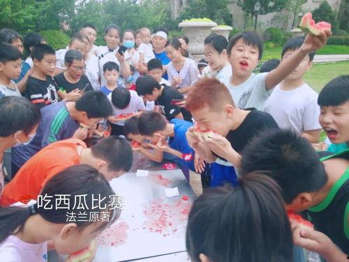 保安吃瓜大赛视频,欢乐瞬间，趣味横生